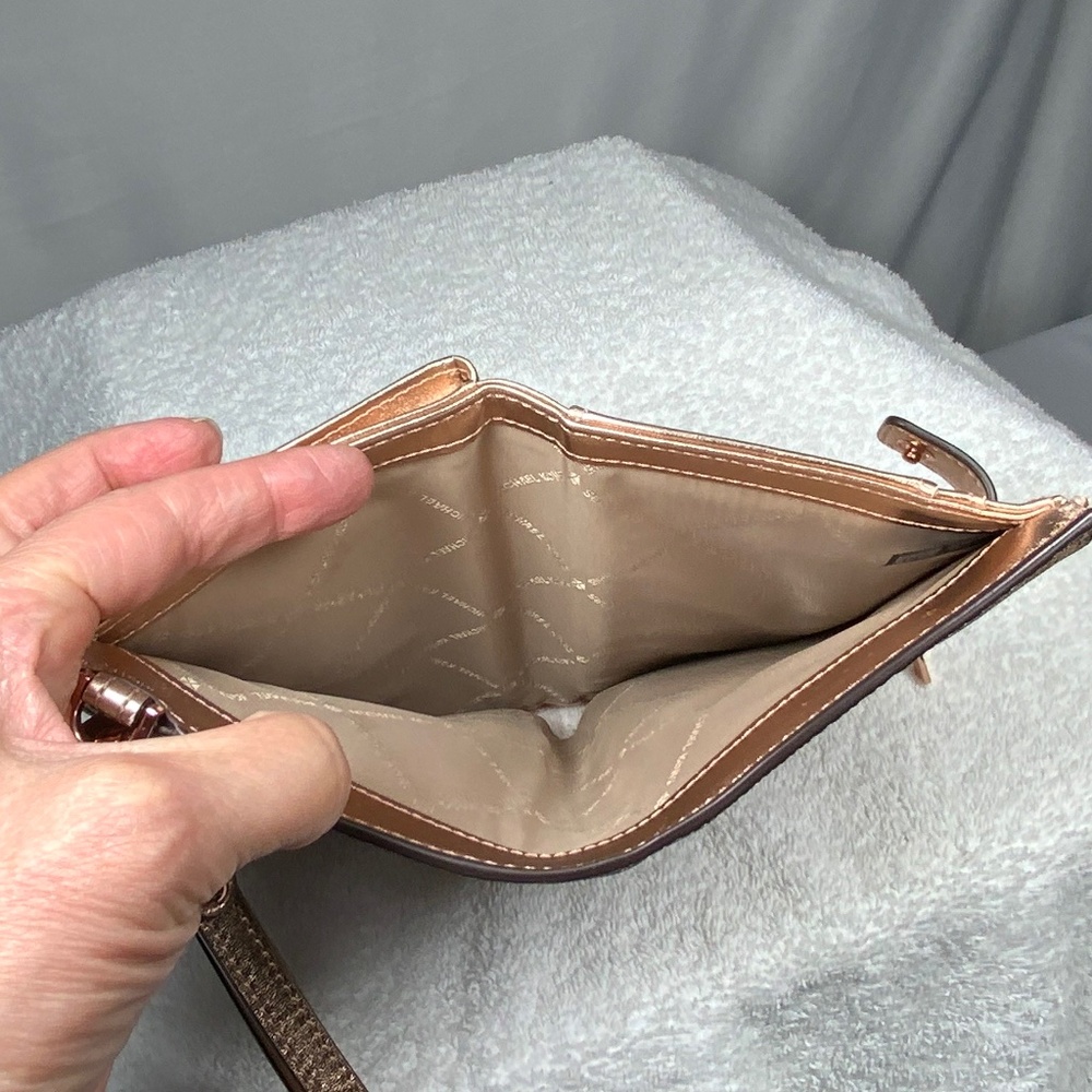 Michael Kors Jet Set Travel Large Double Zip Wristlet - Picture 8 of 16